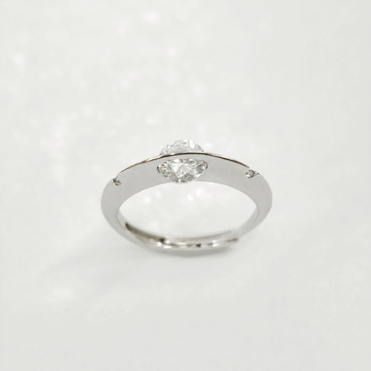 Floating Crystal Stainless Steel Spinner Ring | Minimalist Fidget Jewelry EffortlesslyUs