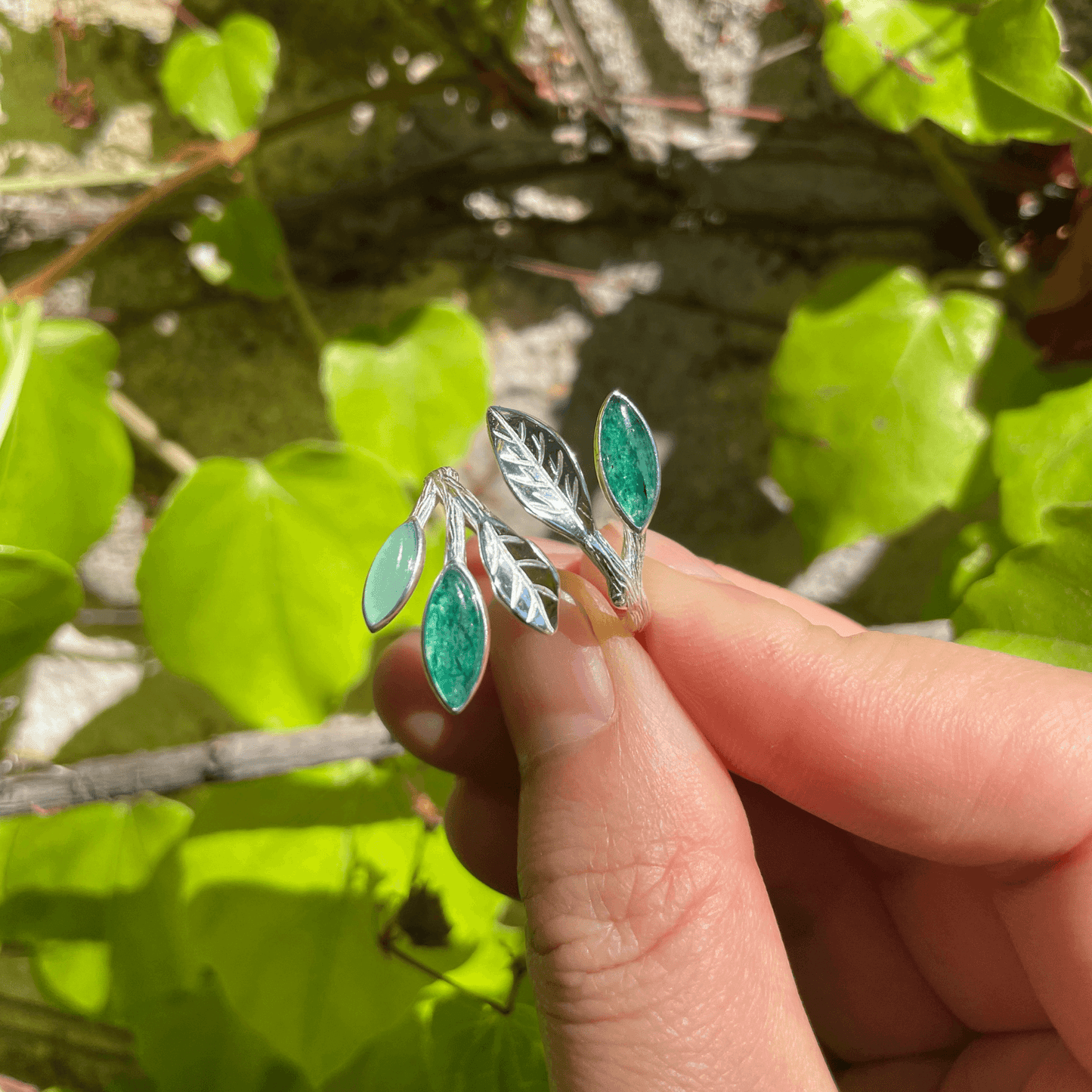 Olive Leaf Bypass Ring with Natural Green Aventurine, Ivy Ring, Green Leaf Ring, Adjustable Ivy Ring, Sterling Silver Green Leaf Ring,