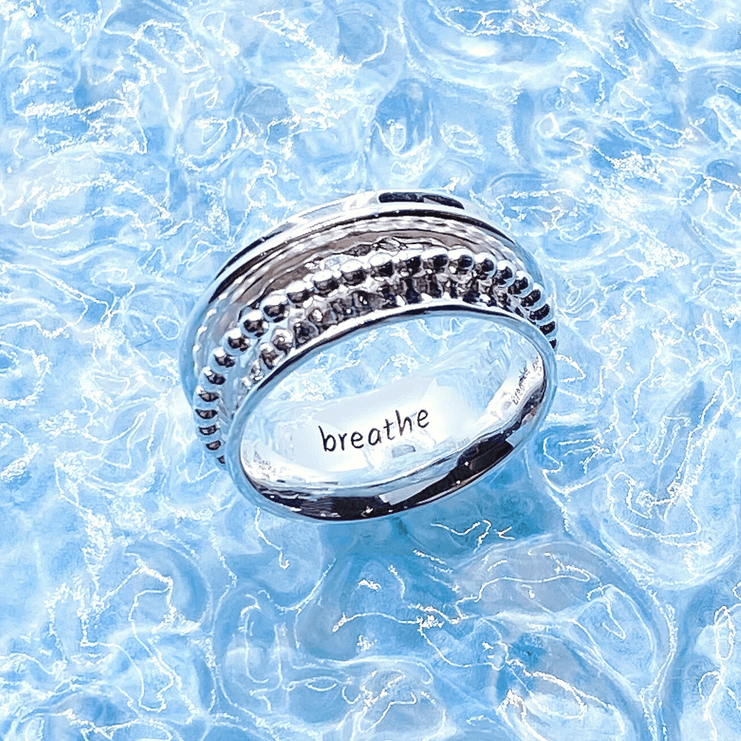 Breathe Spinner Ring in Silver