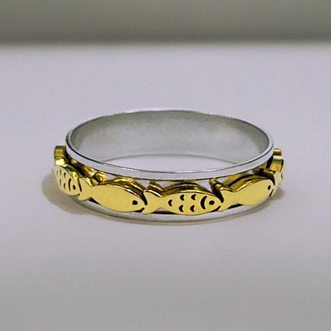 Swimming Fish Spinner Ring in 2 Tone, 2 Tone Fish Spinner Ring, Fish Ring, Fishing Lovers Ring, Animal Ring, Christian Fish Ring,