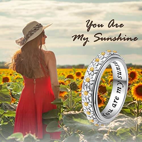 Handmade Daisy Spinner Rings in Silver