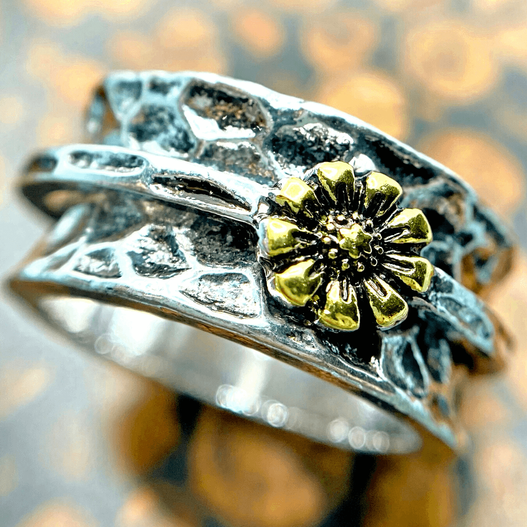 Daisy Spinner Ring