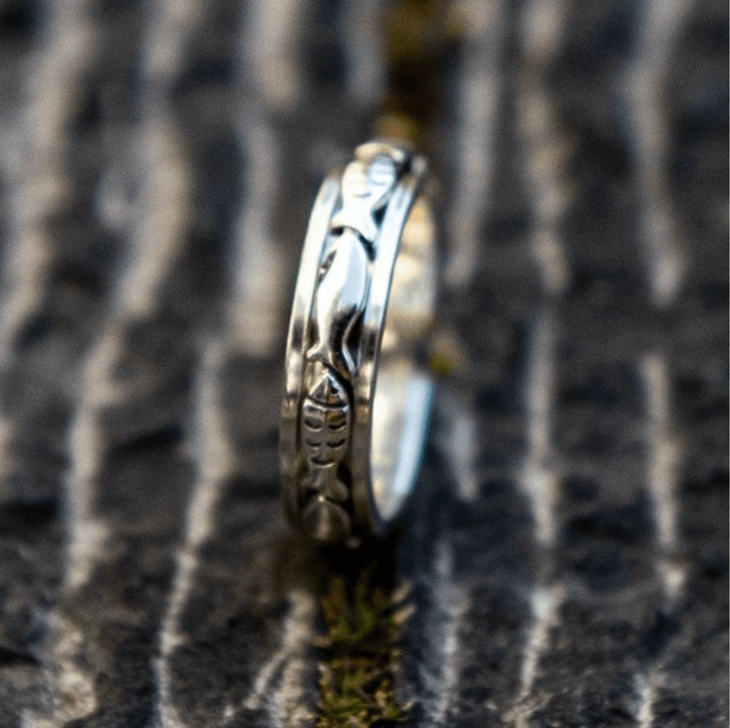 Swimming Fish Spinner Ring in Silver For Fishing Lover