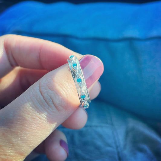 Turquoise Spinner Ring in Silver EffortlesslyUs