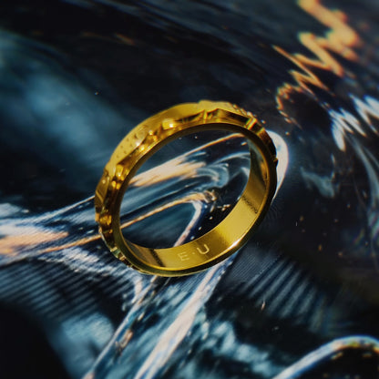 Gold flow engraved fish anxiety spinner ring - EffortlesslyUs