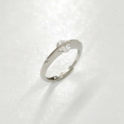 Floating Crystal Stainless Steel Spinner Ring | Minimalist Fidget Jewelry EffortlesslyUs