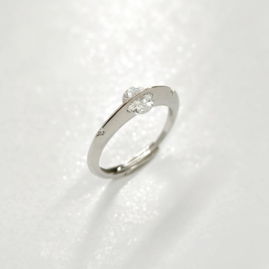 Floating Crystal Stainless Steel Spinner Ring | Minimalist Fidget Jewelry EffortlesslyUs