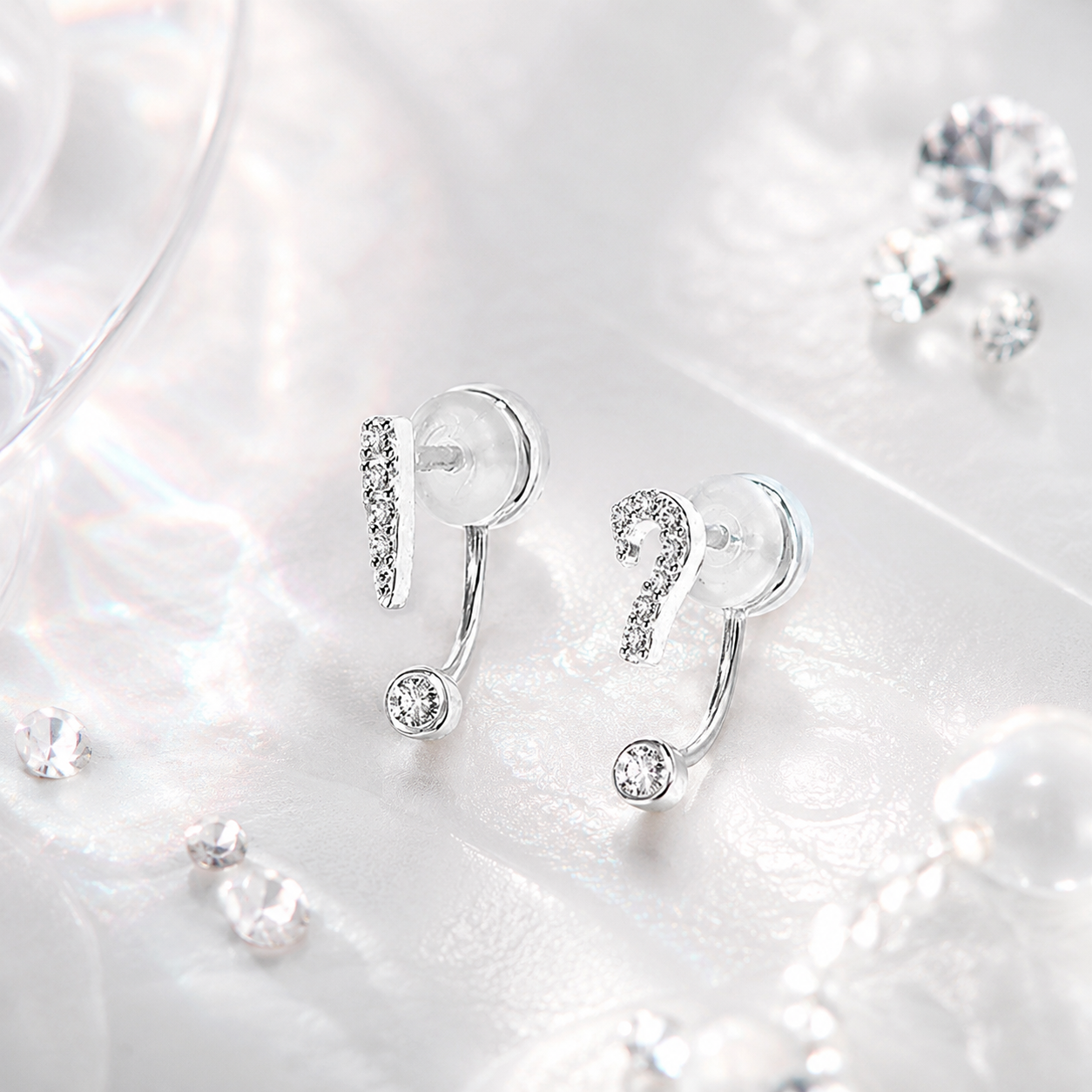 Mismatched punctuation stud earrings silver - EffortlesslyUs