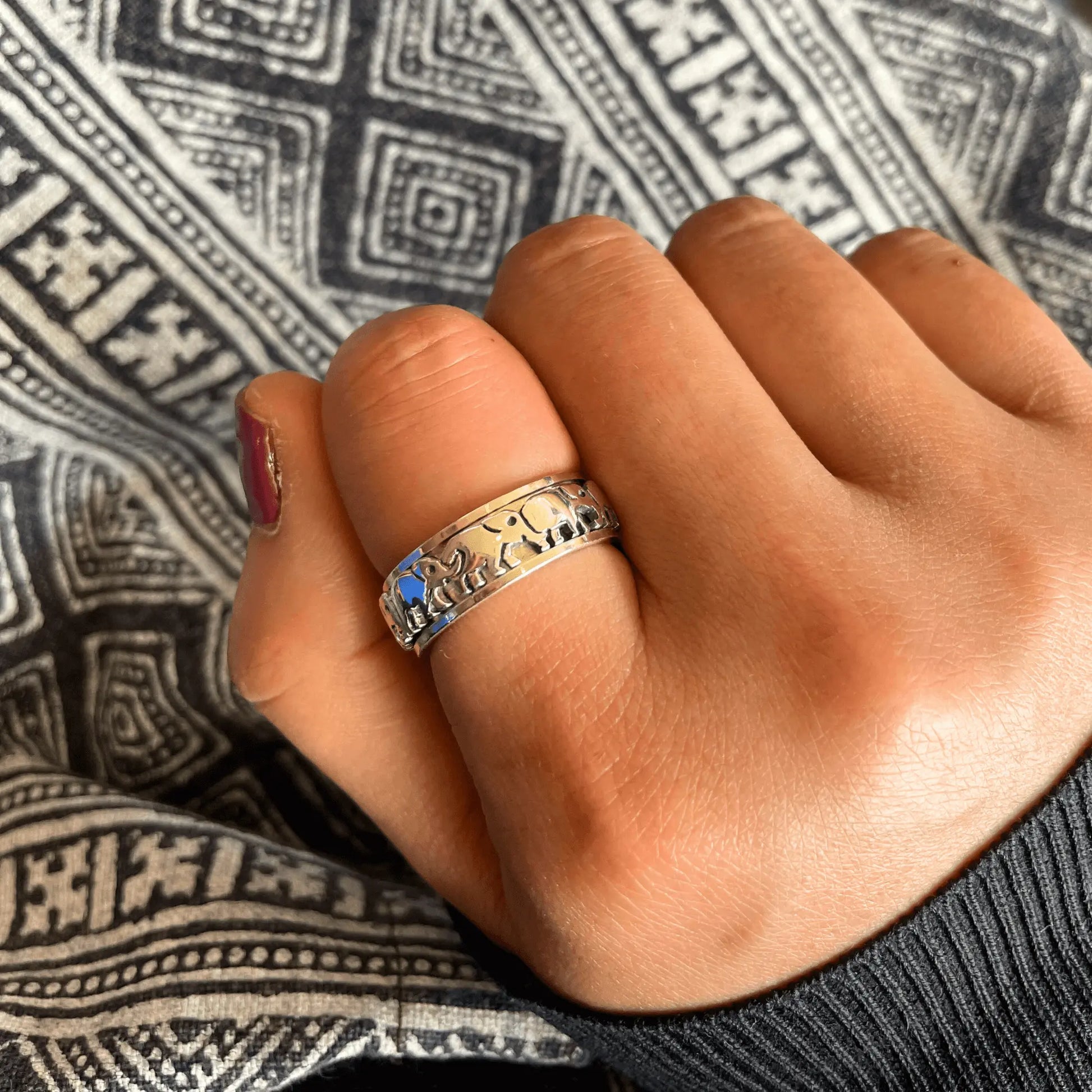 Ring 2025 with elephant