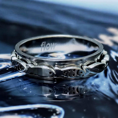 Flow engraved fish spinner ring stainless steel - EffortlesslyUs