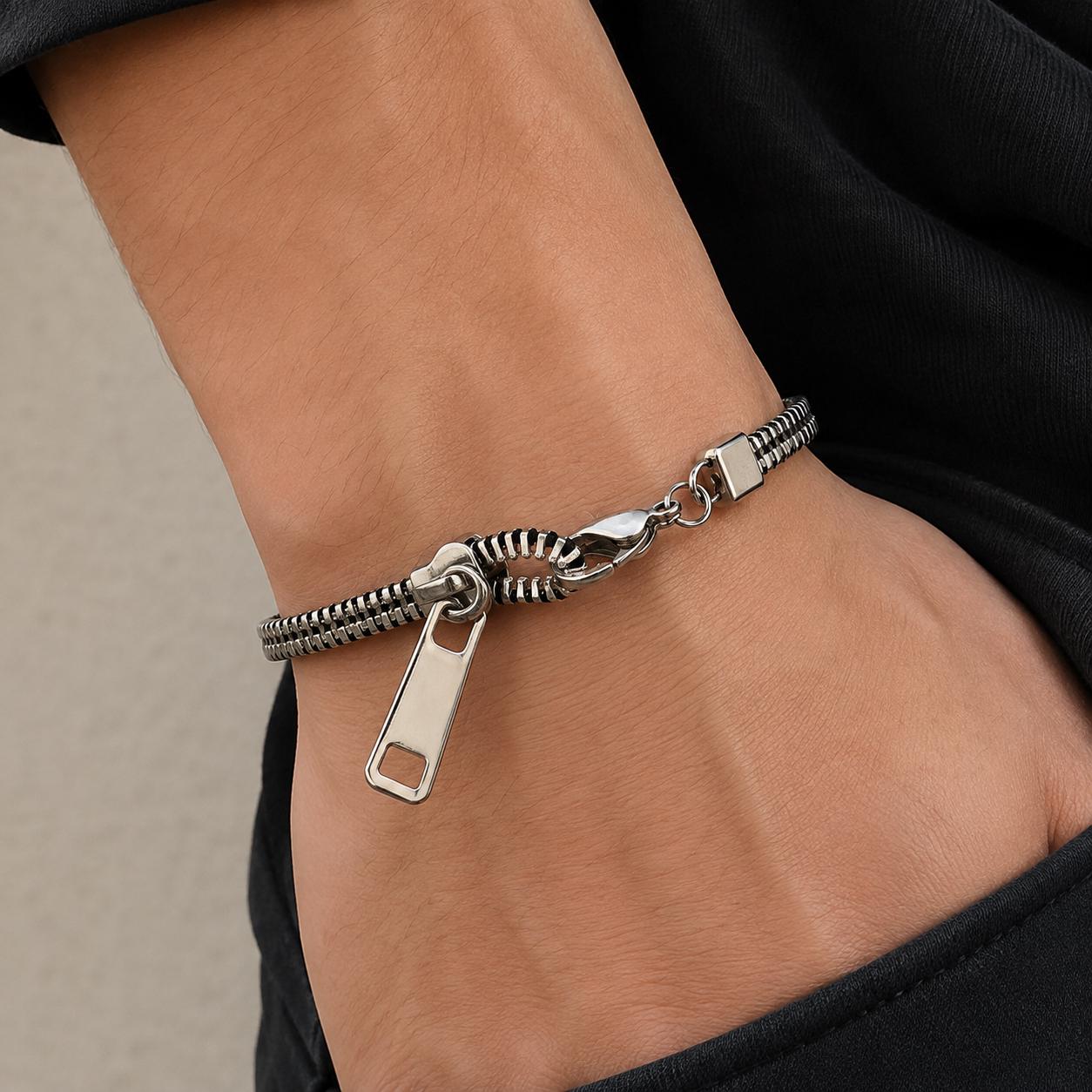 Zipper bracelet - close-up detail