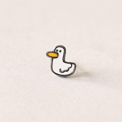 Duck stud earrings size and scale
