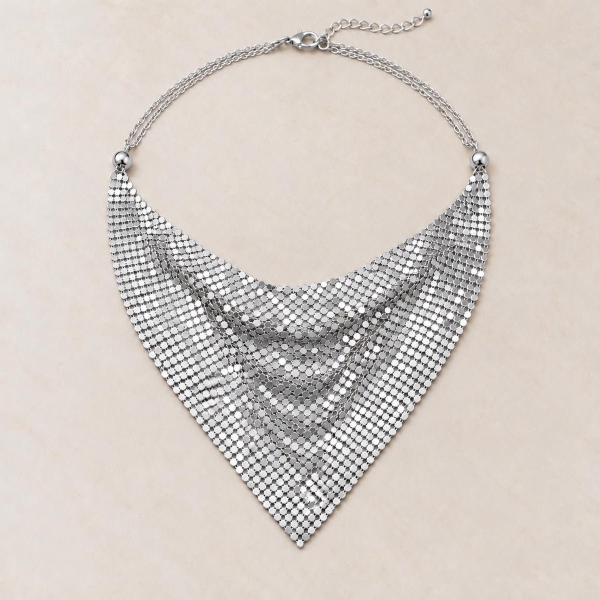 Mesh bandana set panel earrings detail