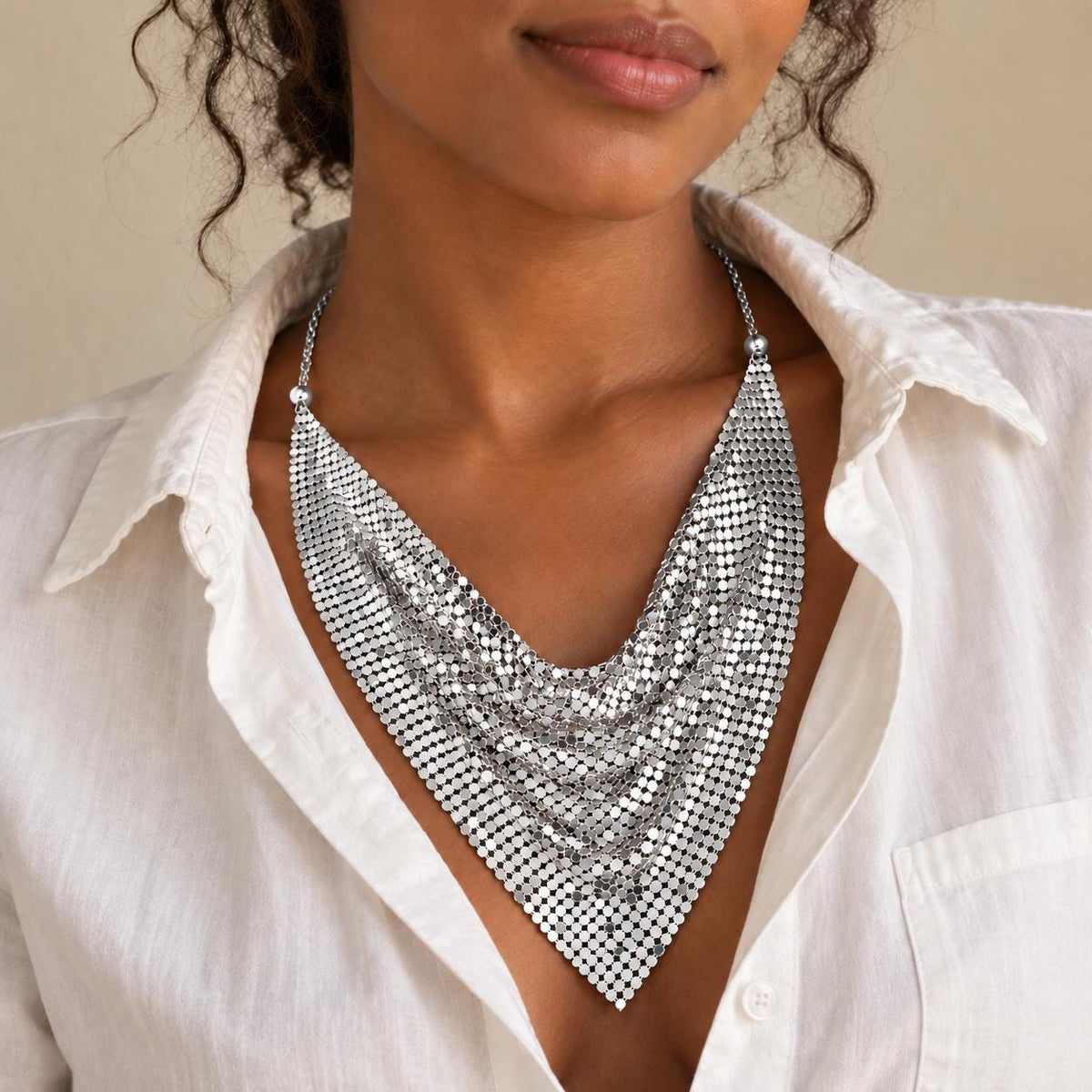Mesh bandana necklace clasp detail