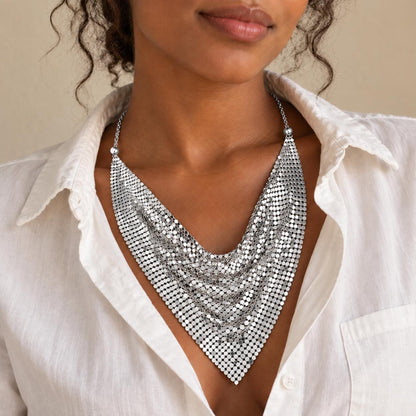Mesh bandana necklace clasp detail