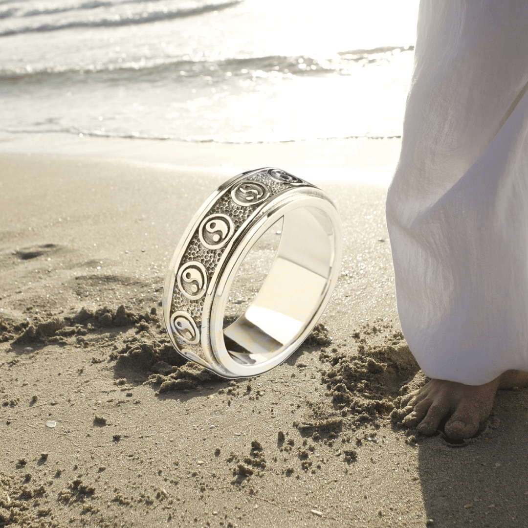 ai Chi Ring, Meditation Ring, Spinner Ring