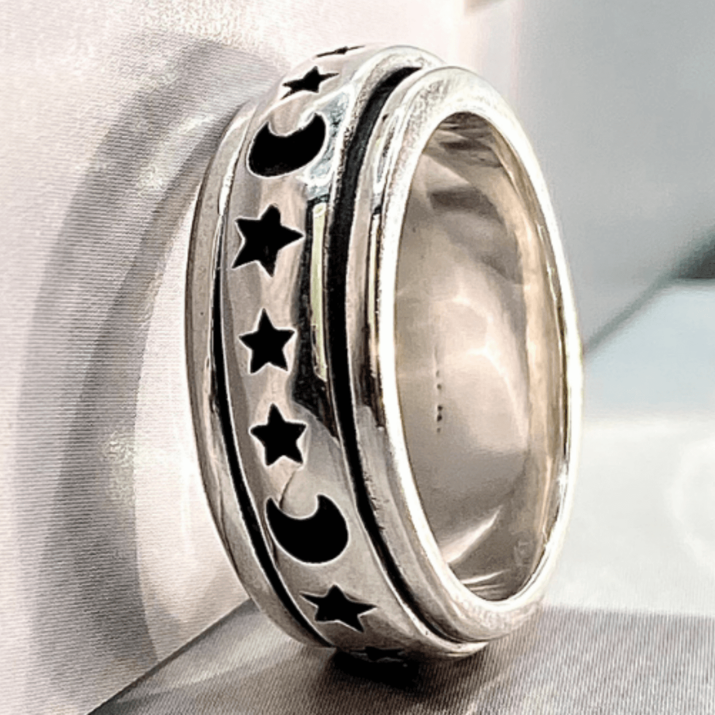 Moon and Stars Spinner Ring in Silver